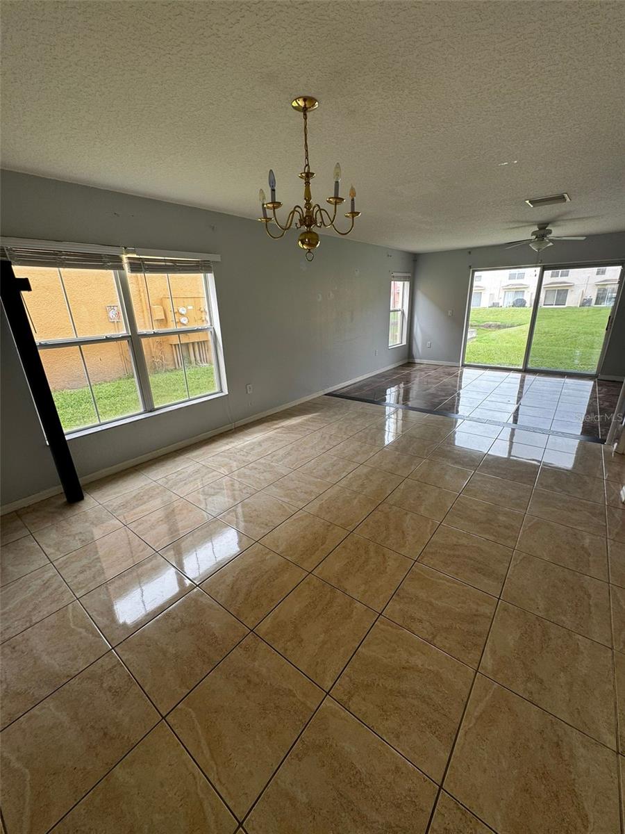 6913 Marble Fawn Pl Property Photo 10