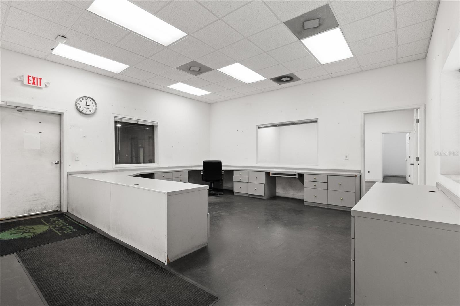 1500 L And R Industrial Blvd #bldg. D Property Photo 17