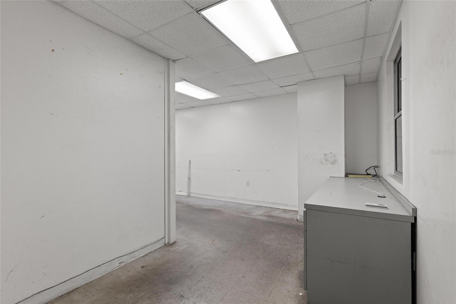 1500 L And R Industrial Blvd #bldg. D Property Photo 22