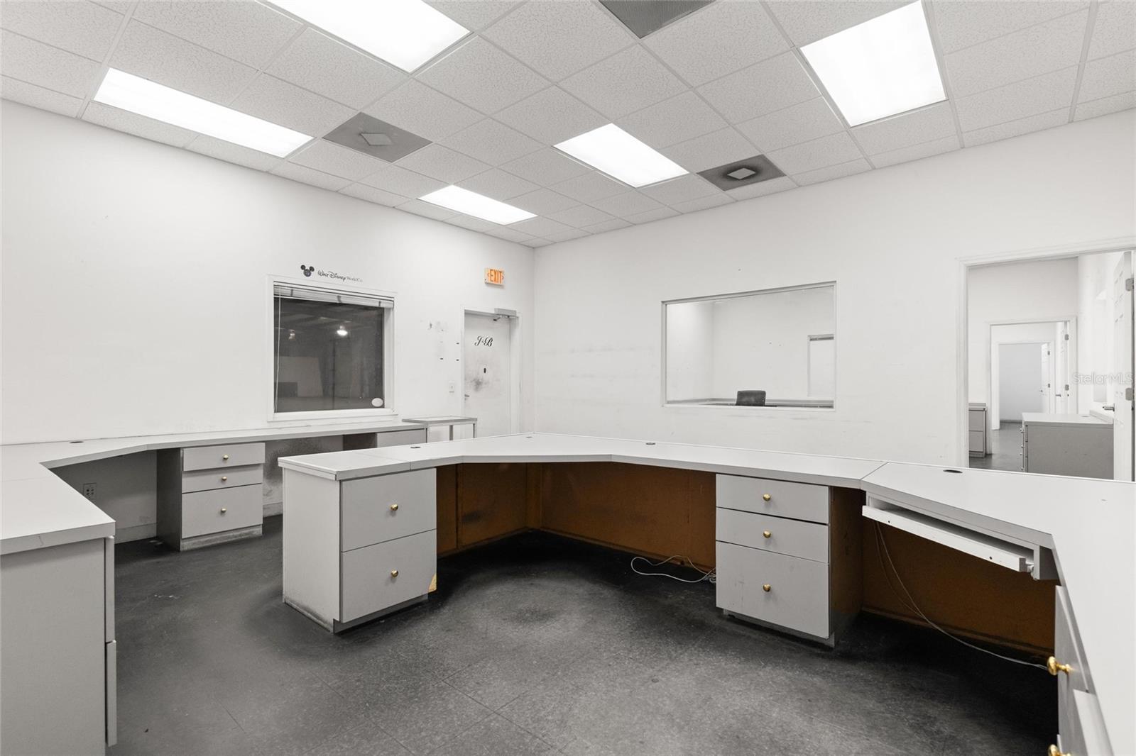1500 L And R Industrial Blvd #bldg. D Property Photo 26