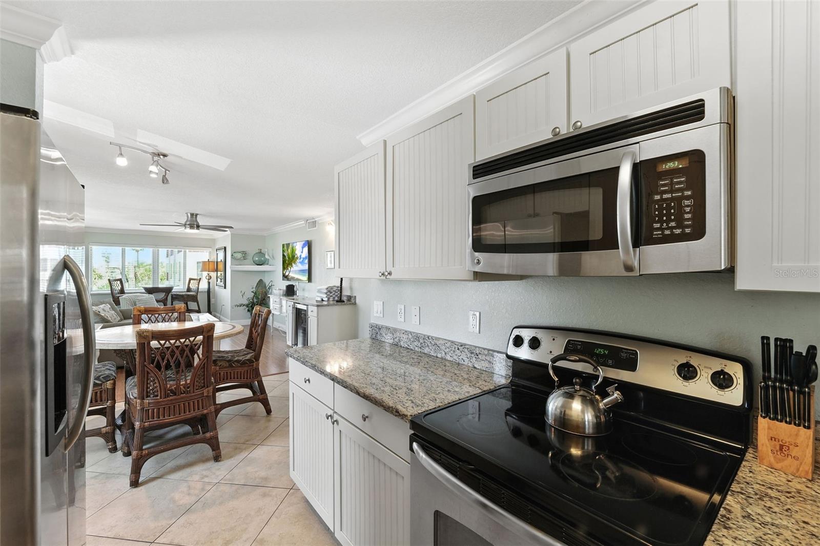 10265 Gulf Blvd #a-301 Property Photo 14