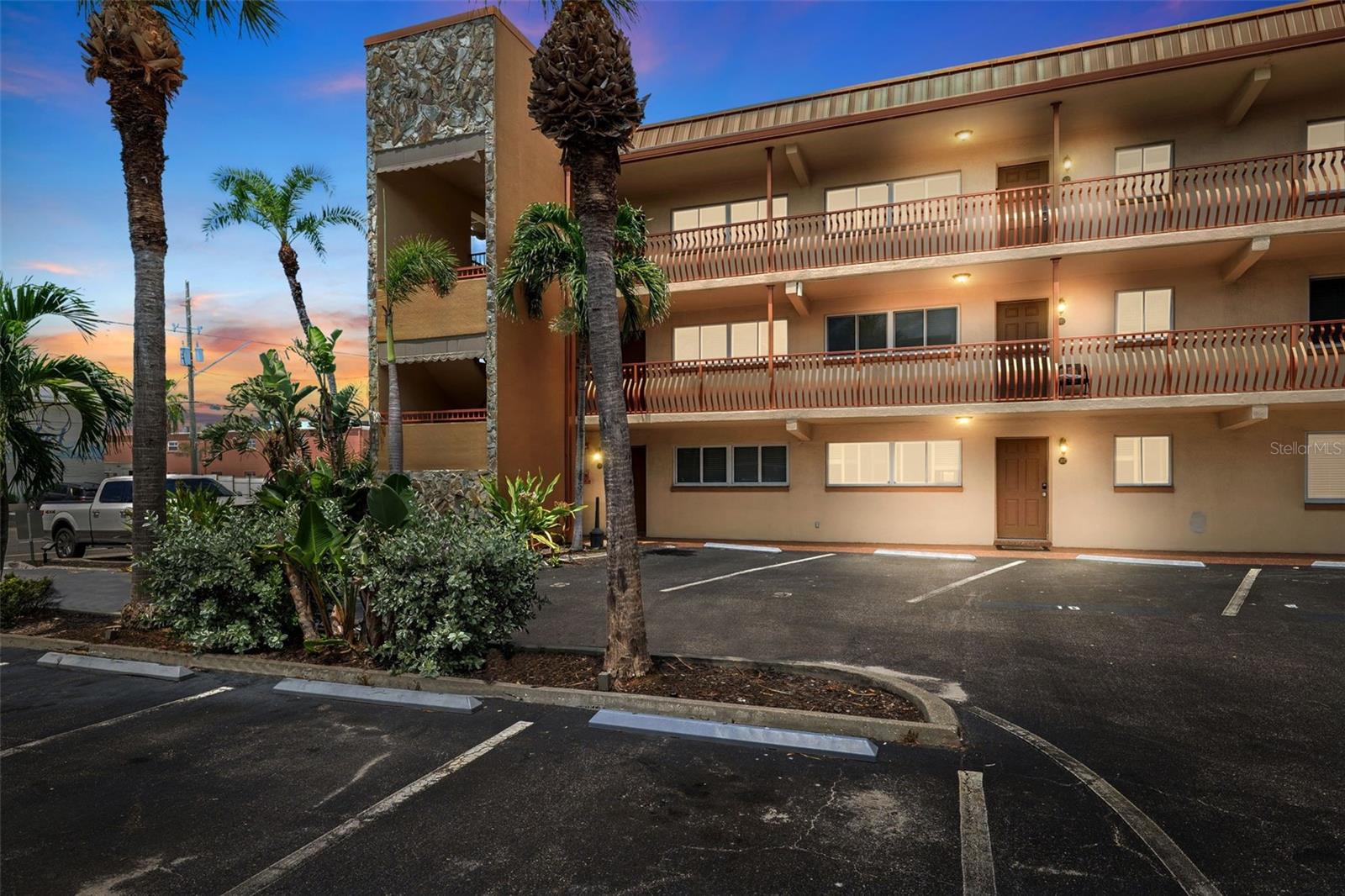 10265 Gulf Blvd #a-301 Property Photo 33