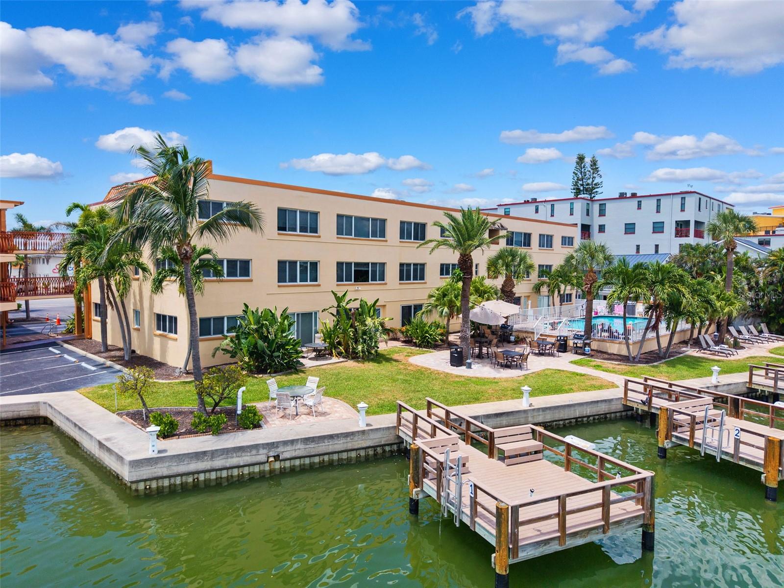 10265 Gulf Blvd #a-301 Property Photo 34
