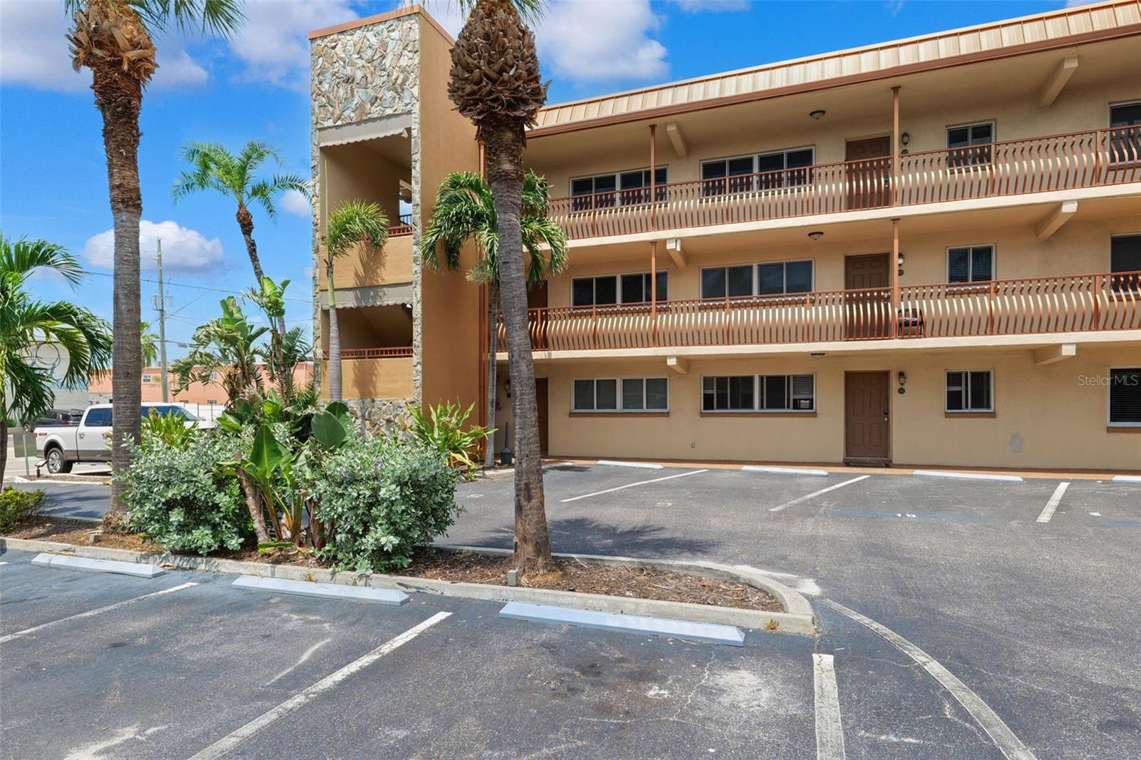 10265 Gulf Blvd #a-301 Property Photo 35