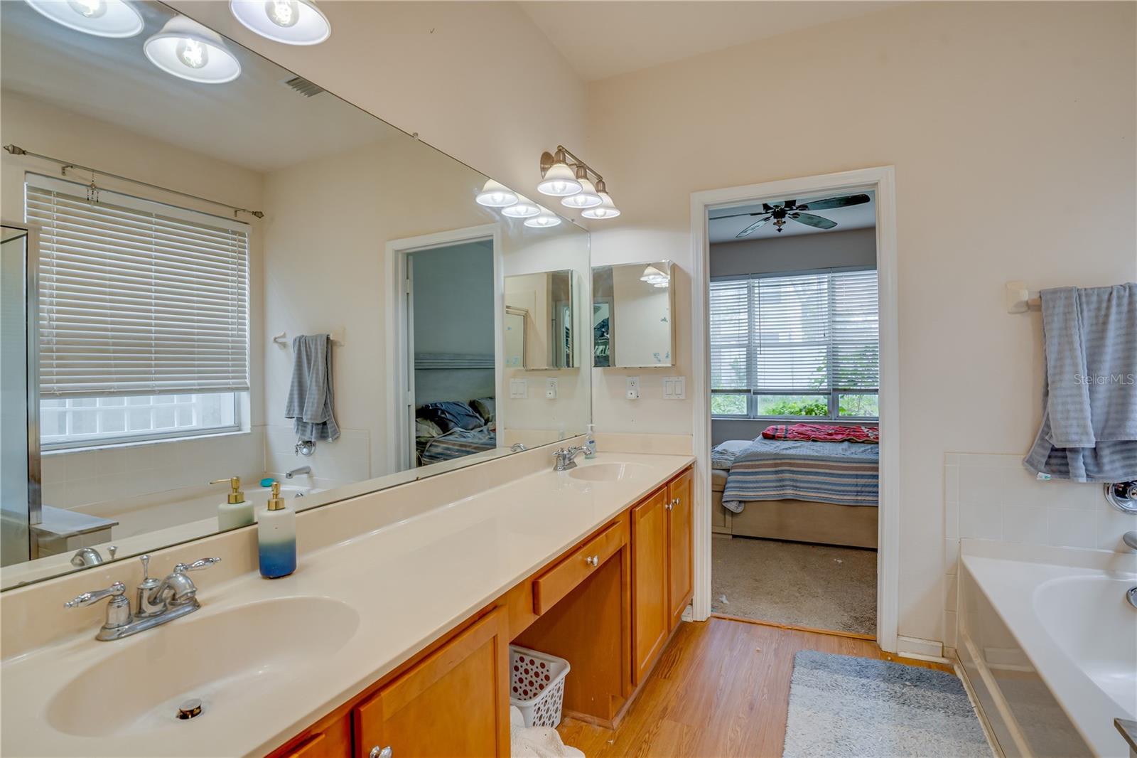 14210 Wake Robin Dr Property Photo 27
