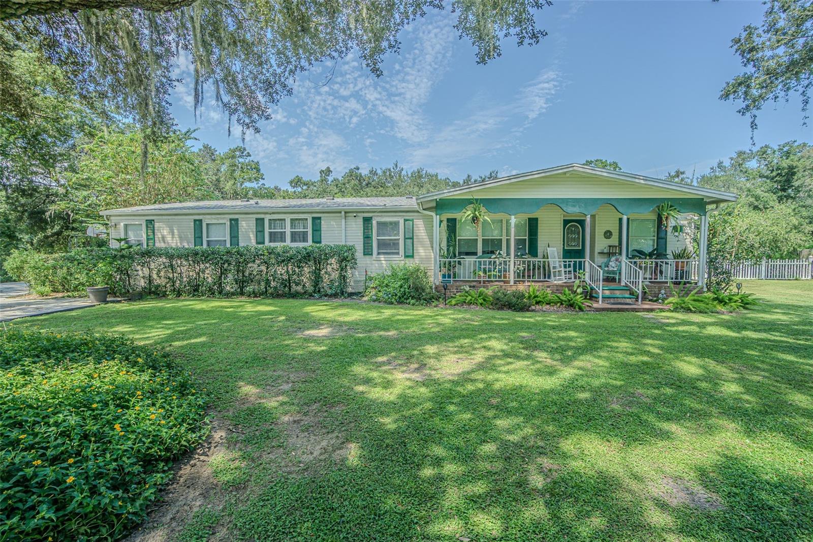 3349 Oakwood Dr Property Photo 1