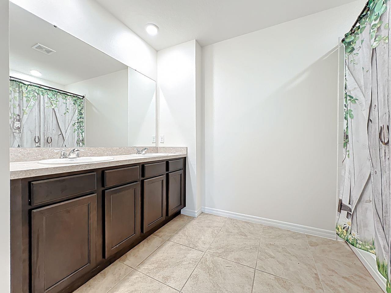 1800 Post Oak Dr Property Photo 26