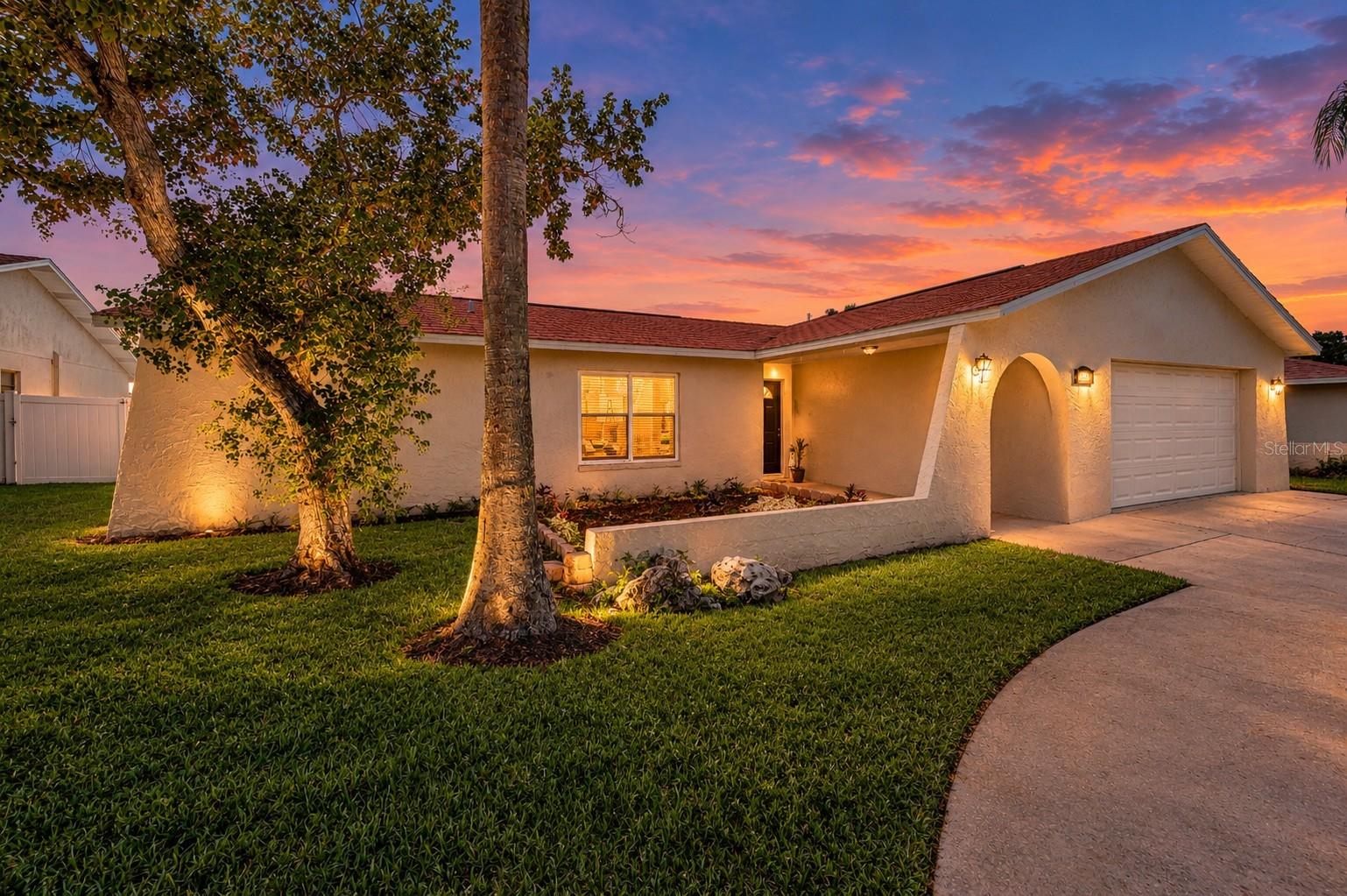 11121 PEPPERTREE LN Property Photo 1