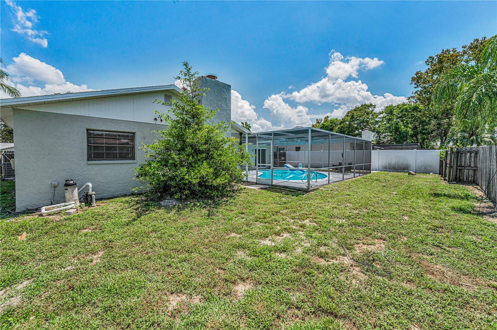 11121 Peppertree Ln Property Photo 7