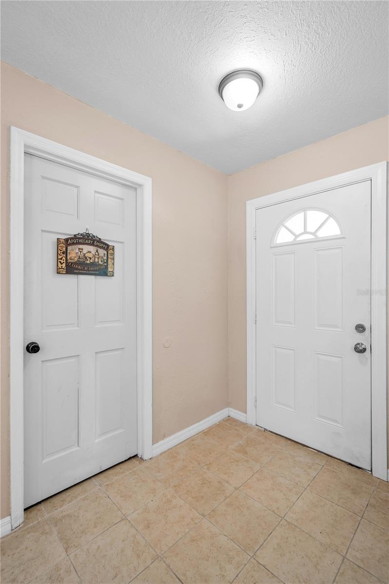 11121 Peppertree Ln Property Photo 11