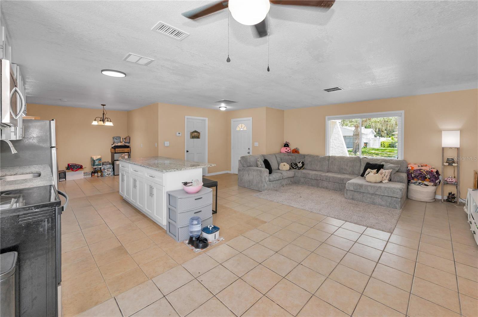 11121 Peppertree Ln Property Photo 22