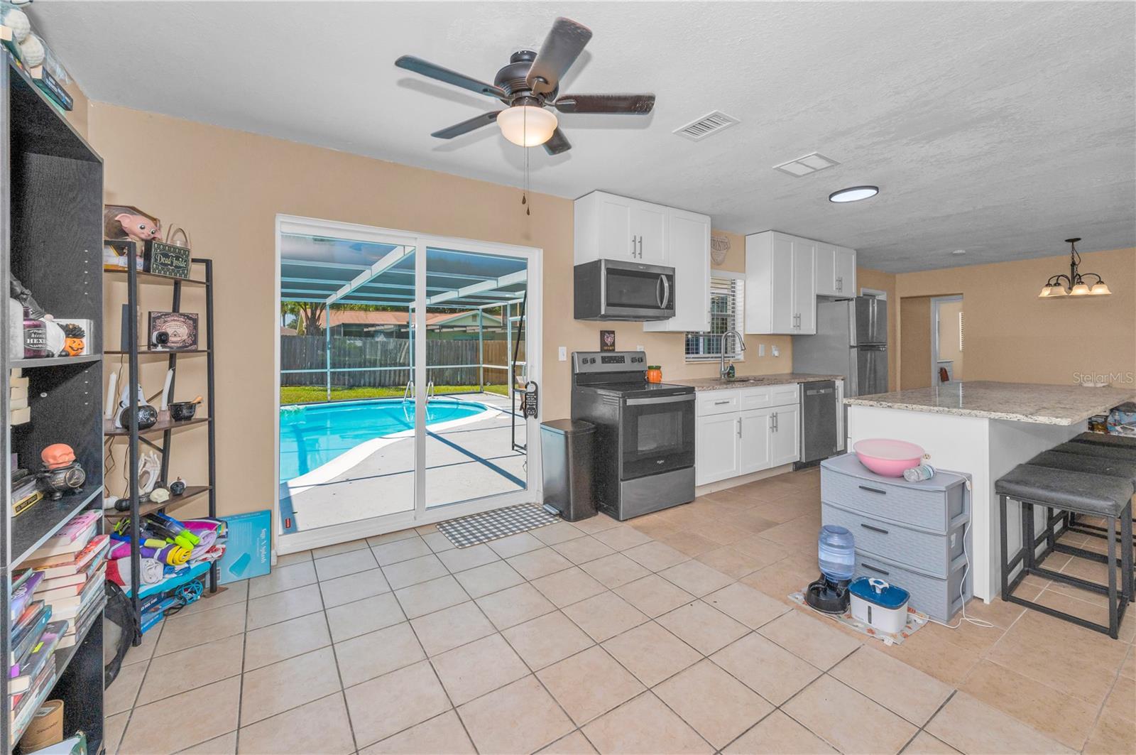 11121 Peppertree Ln Property Photo 23