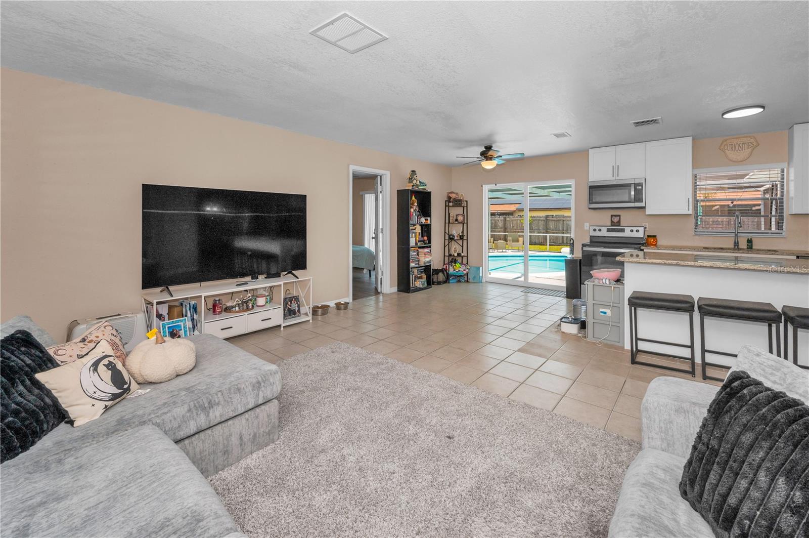 11121 Peppertree Ln Property Photo 34