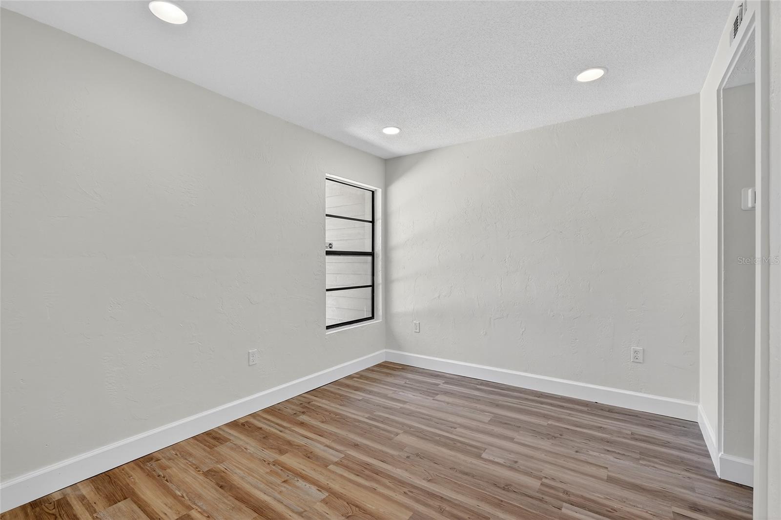 1306 Lennox Rd E #1306 Property Photo 15