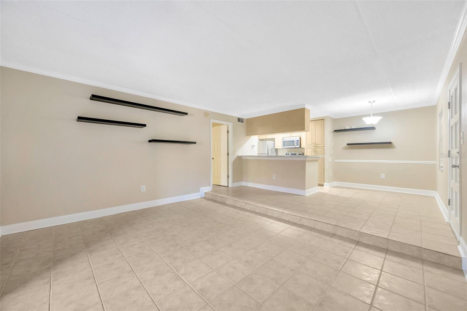 5305 San Sebastian Ct #127 Property Photo 10