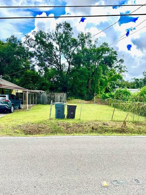 904 Southern Ave Property Photo 3