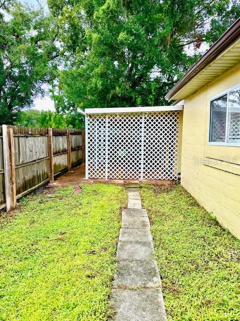 904 Southern Ave Property Photo 16