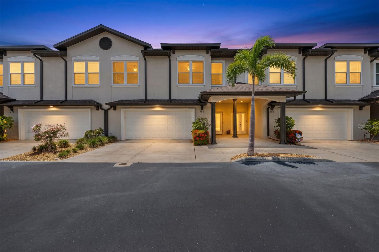 763 Date Palm Ln Property Photo 1
