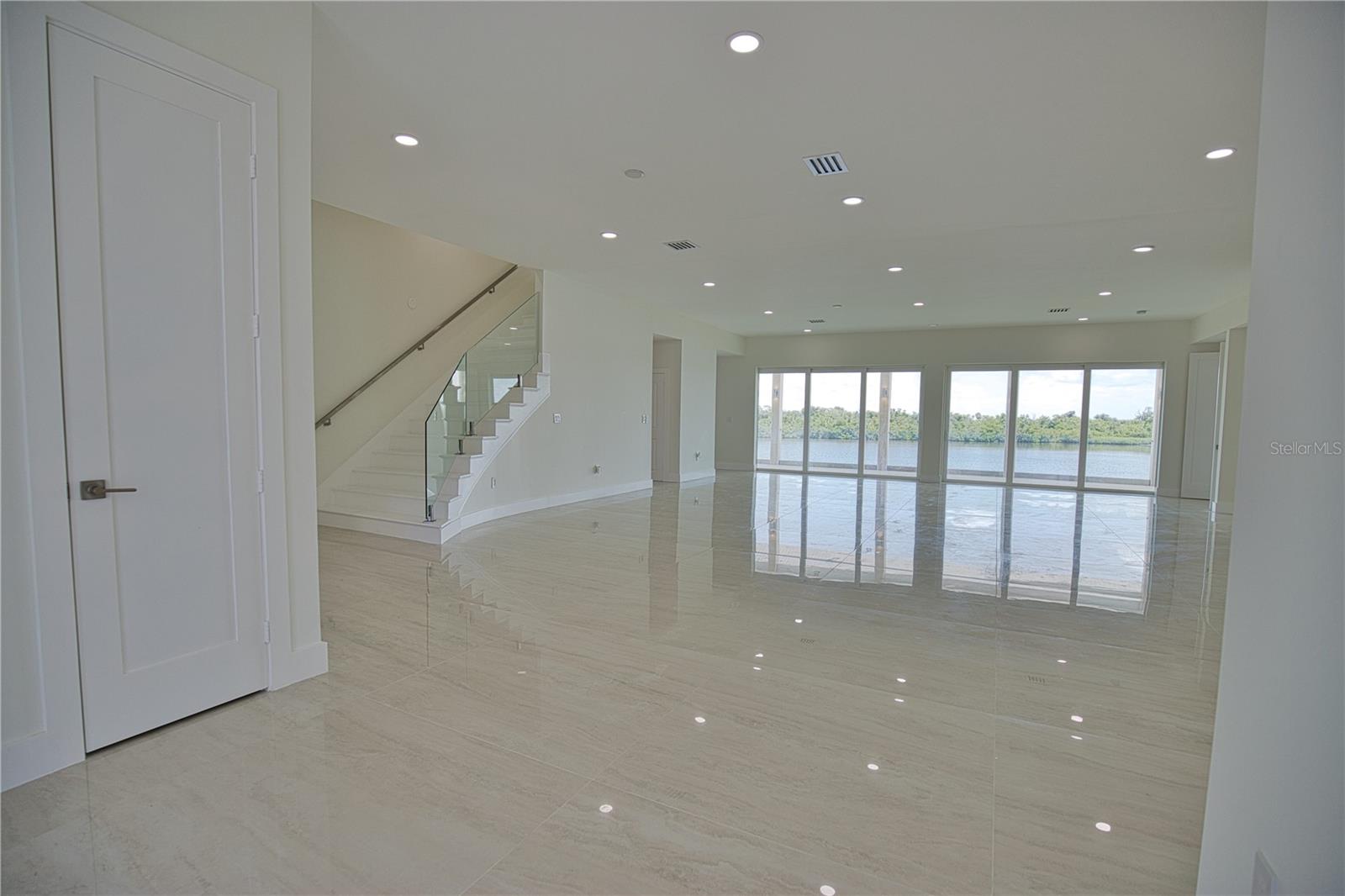 13064 Via Flavia Property Photo 11