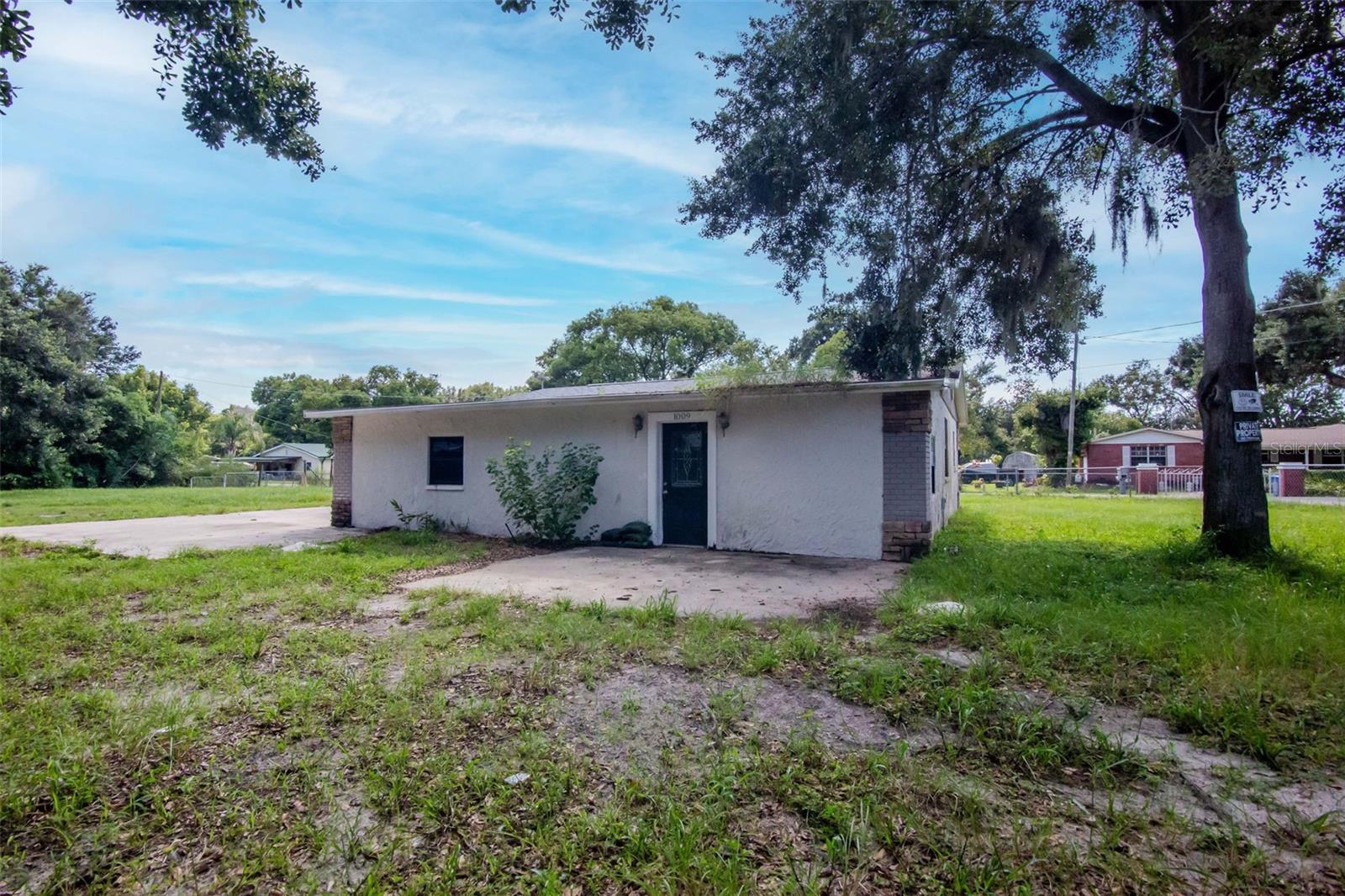 1009 Mercer Loop Property Photo 3
