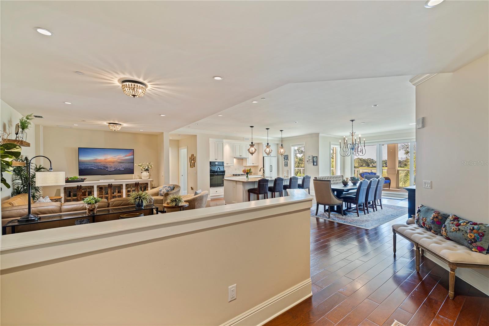85 Belleview Blvd #204 Property Photo 6