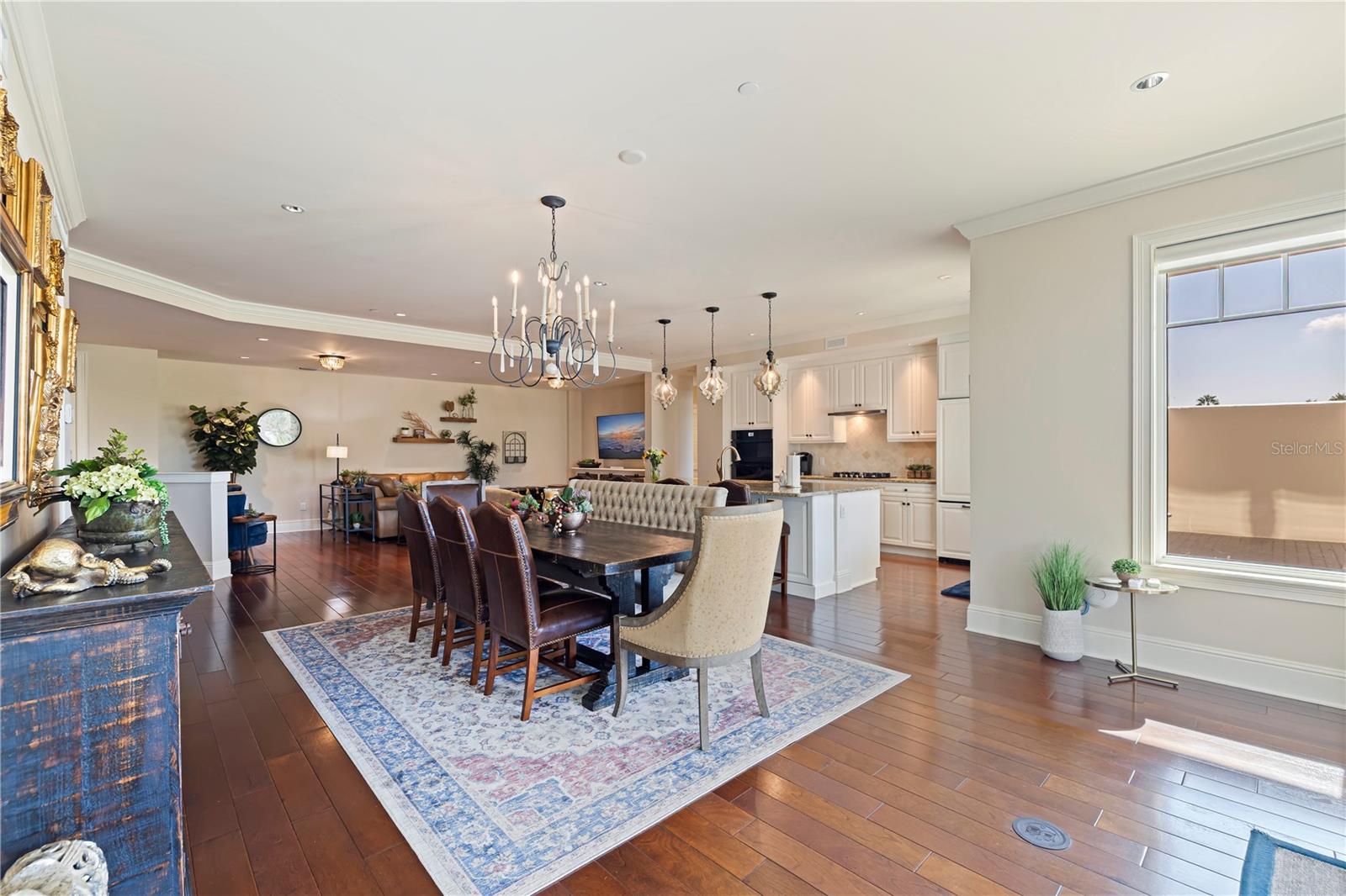 85 Belleview Blvd #204 Property Photo 12