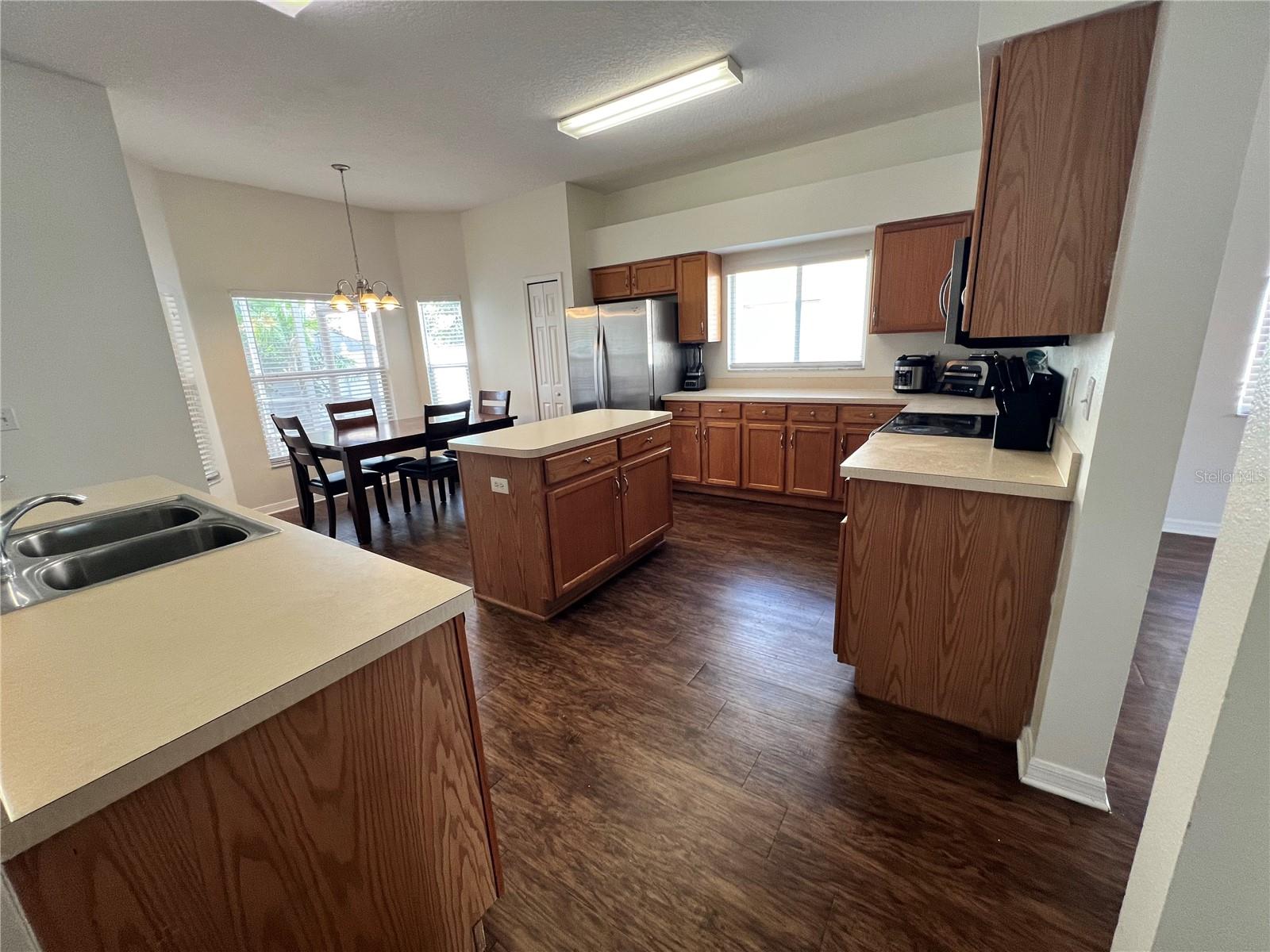 11133 Sailbrooke Dr Property Photo 14