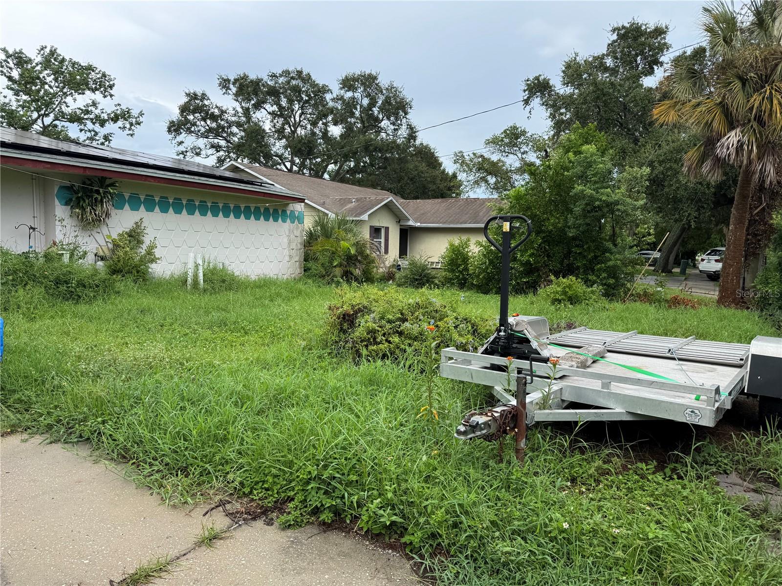 1680 Sunset Point Rd Property Photo 2