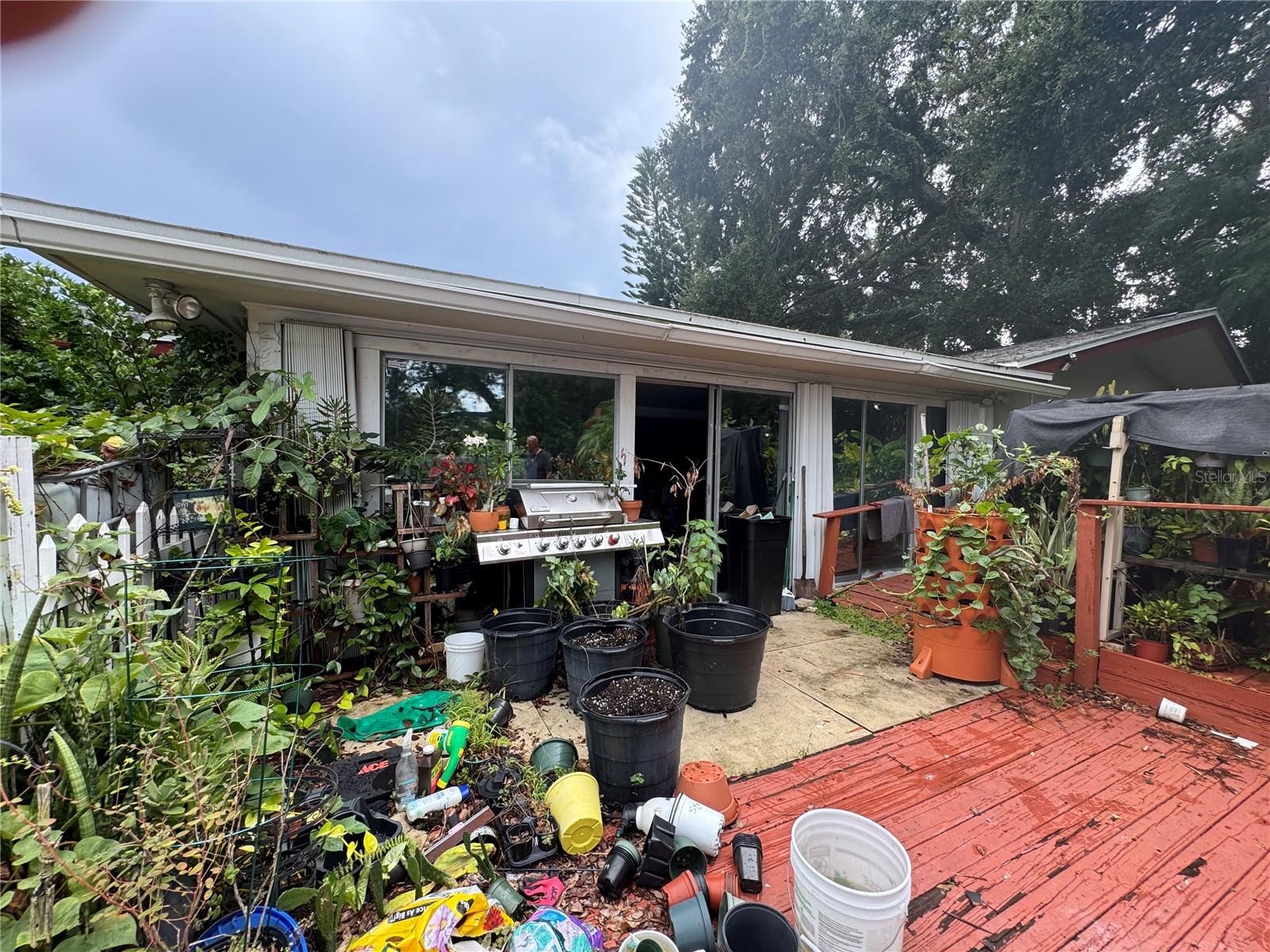 1680 Sunset Point Rd Property Photo 17