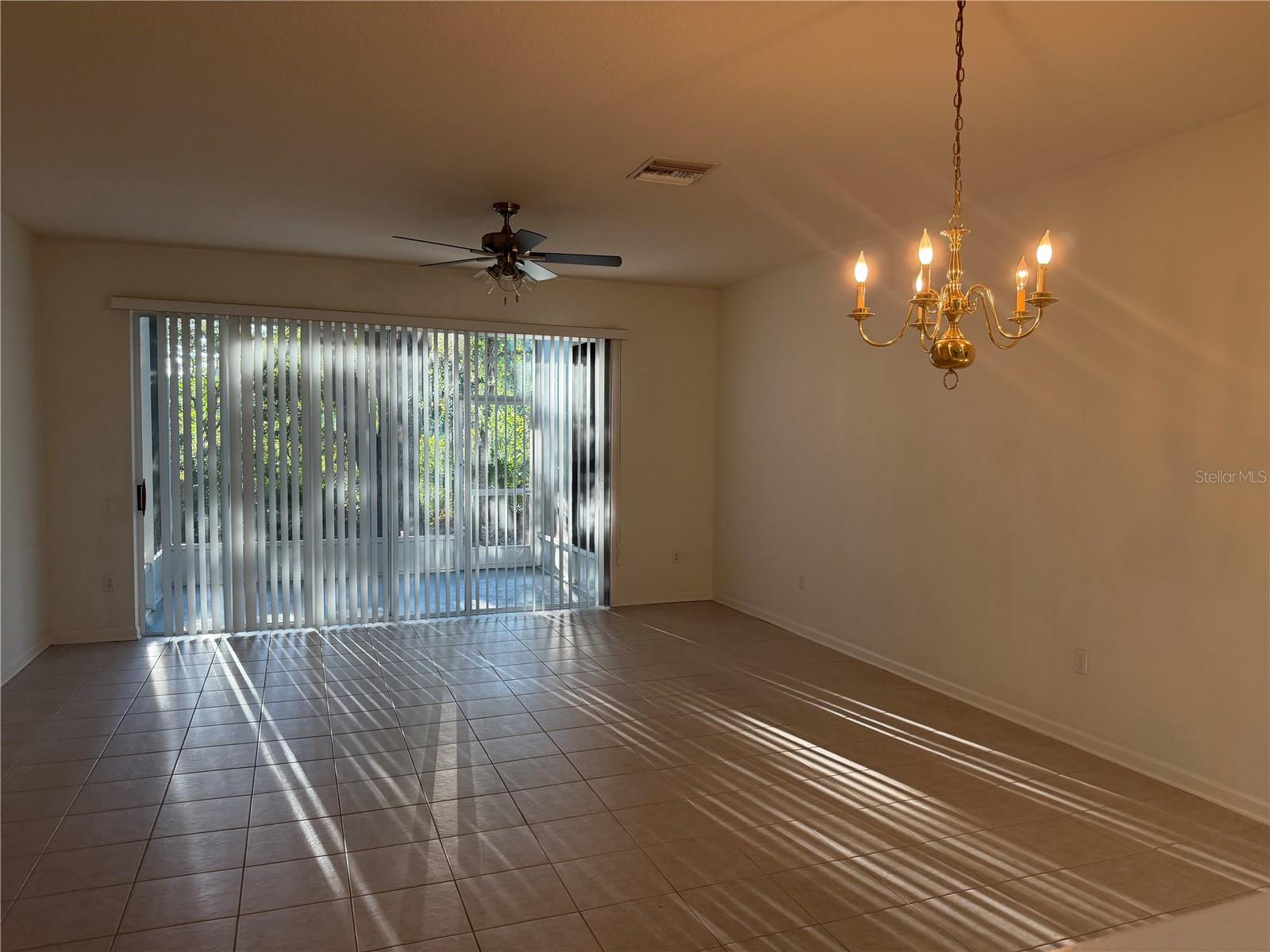 2712 Conch Hollow Dr Property Photo 7
