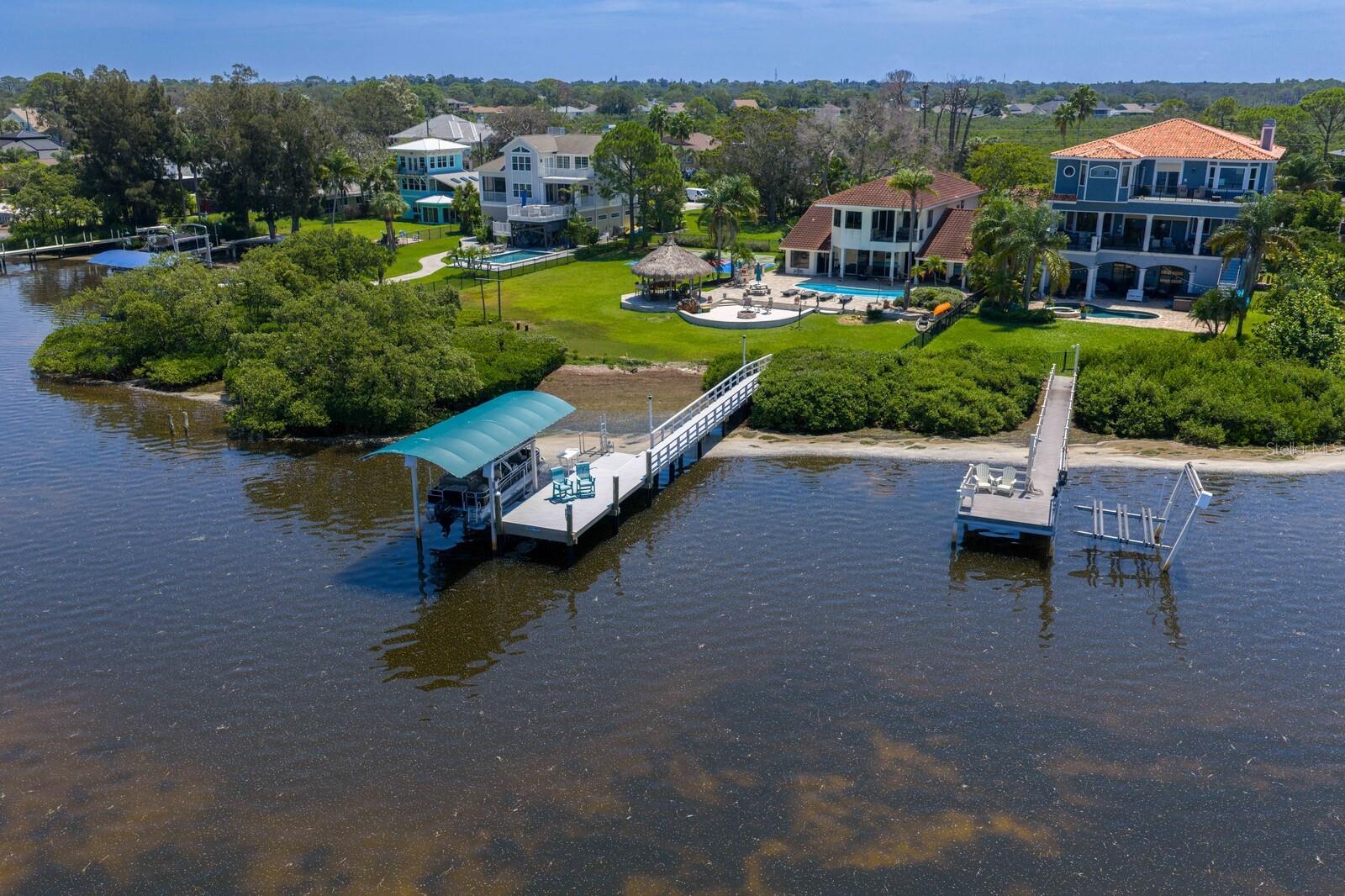 1632 Sea Breeze Dr Property Photo 8