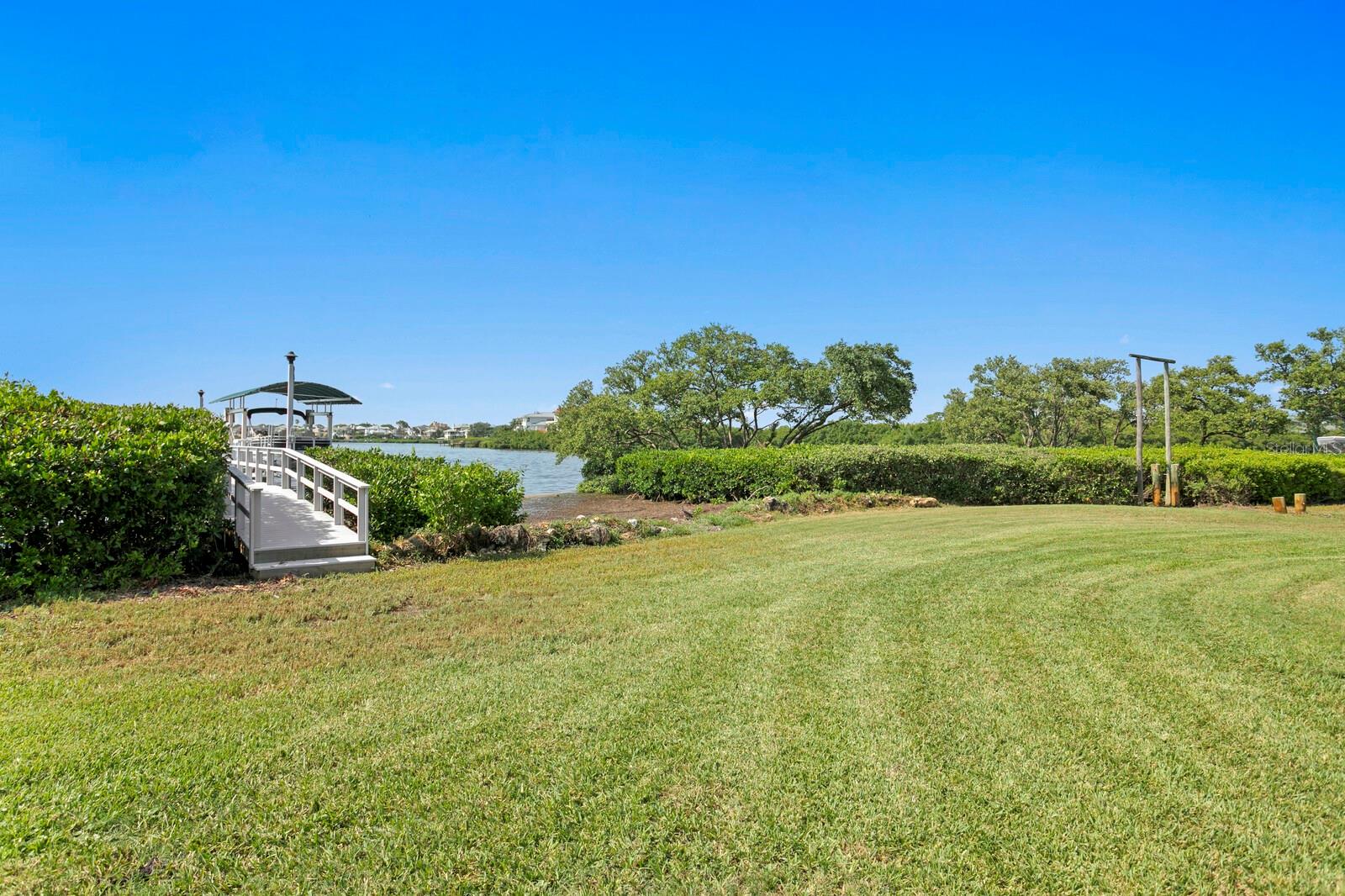 1632 Sea Breeze Dr Property Photo 68