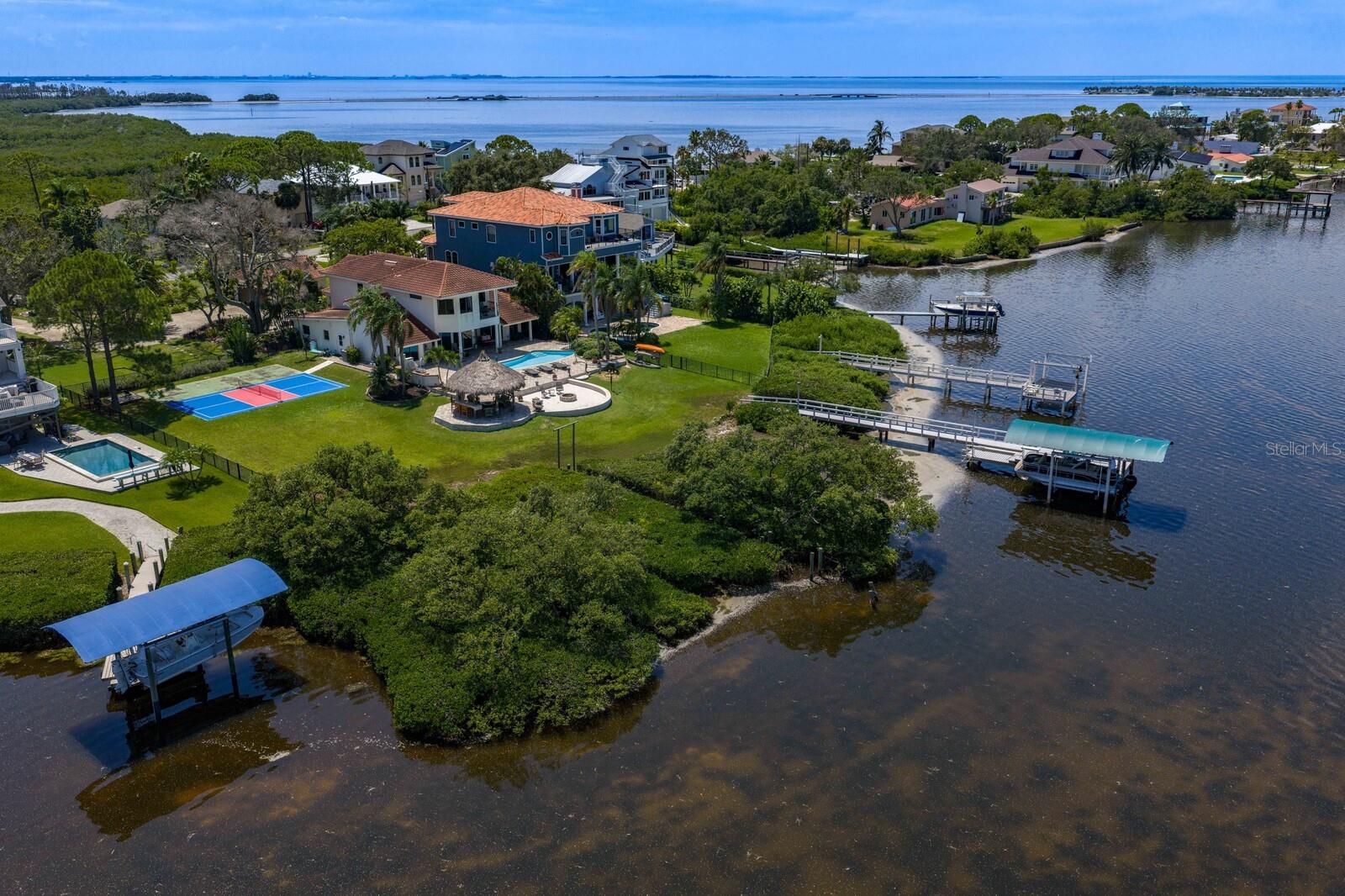 1632 Sea Breeze Dr Property Photo 82