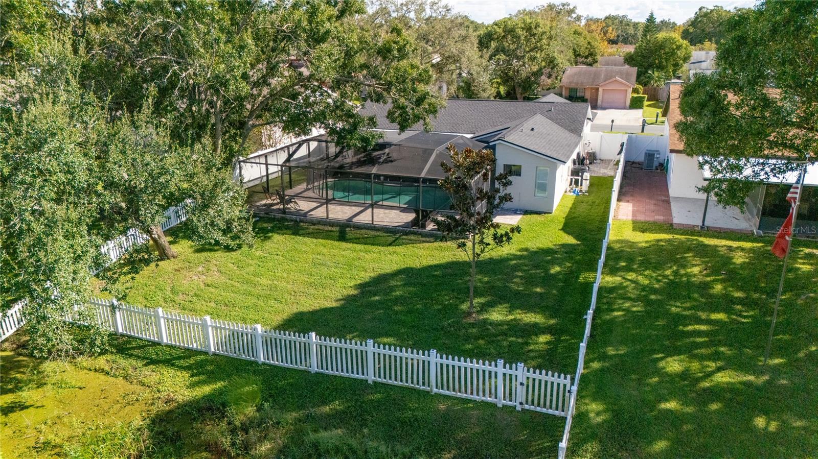 621 Stillview Cir Property Photo 7