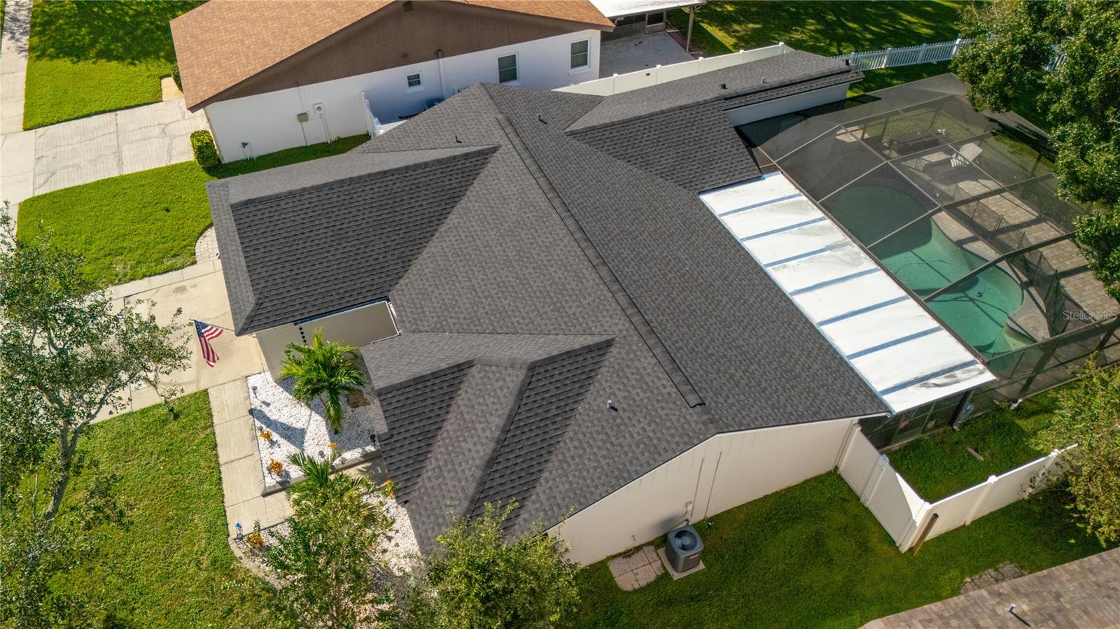 621 Stillview Cir Property Photo 8