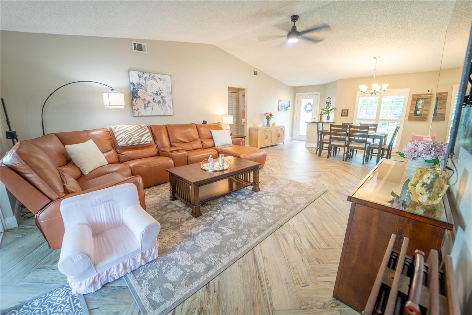 621 Stillview Cir Property Photo 14