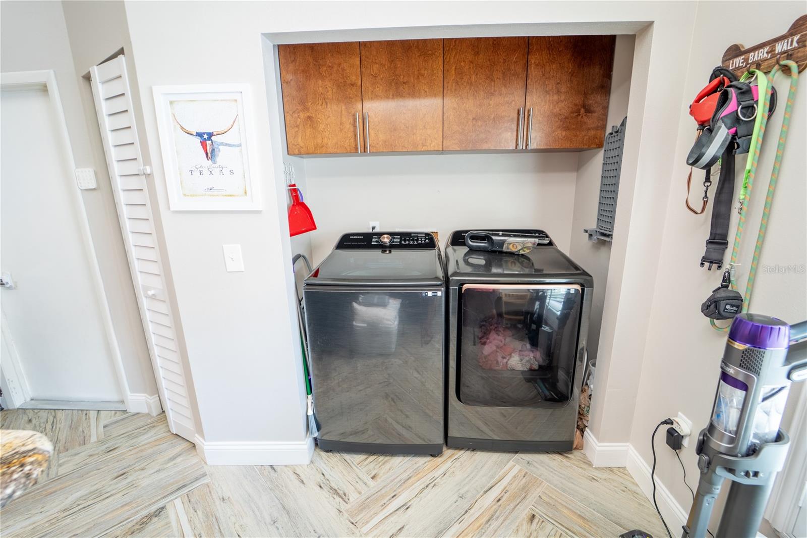 621 Stillview Cir Property Photo 24