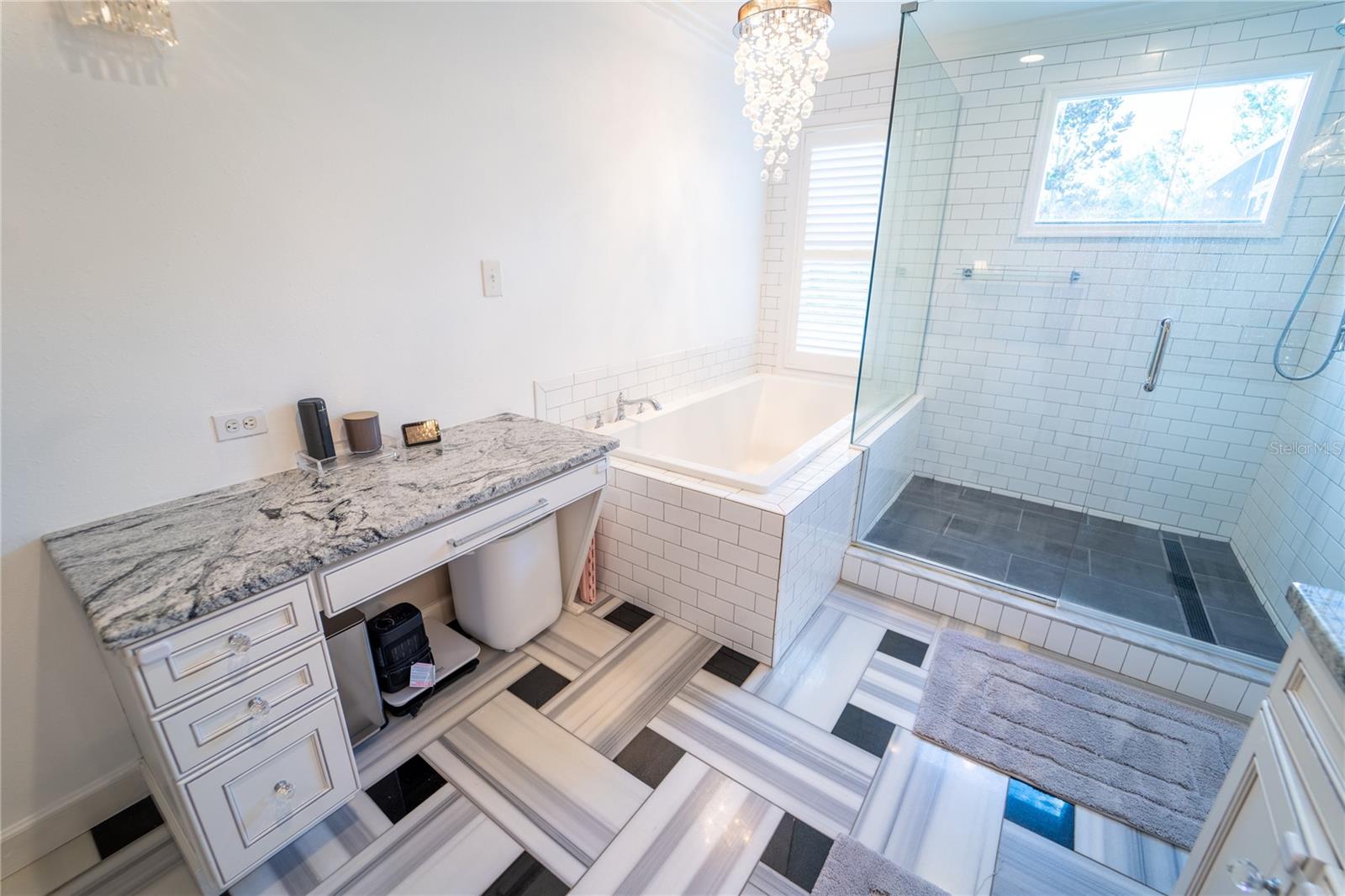 621 Stillview Cir Property Photo 30