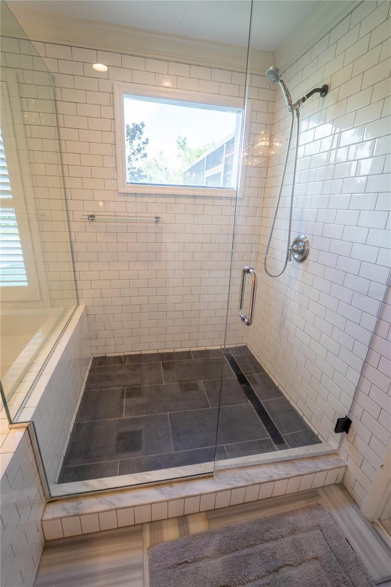 621 Stillview Cir Property Photo 33