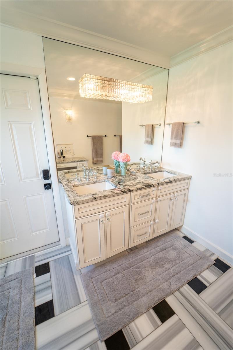 621 Stillview Cir Property Photo 34