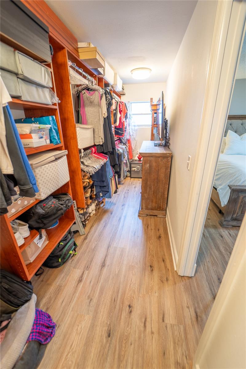 621 Stillview Cir Property Photo 37