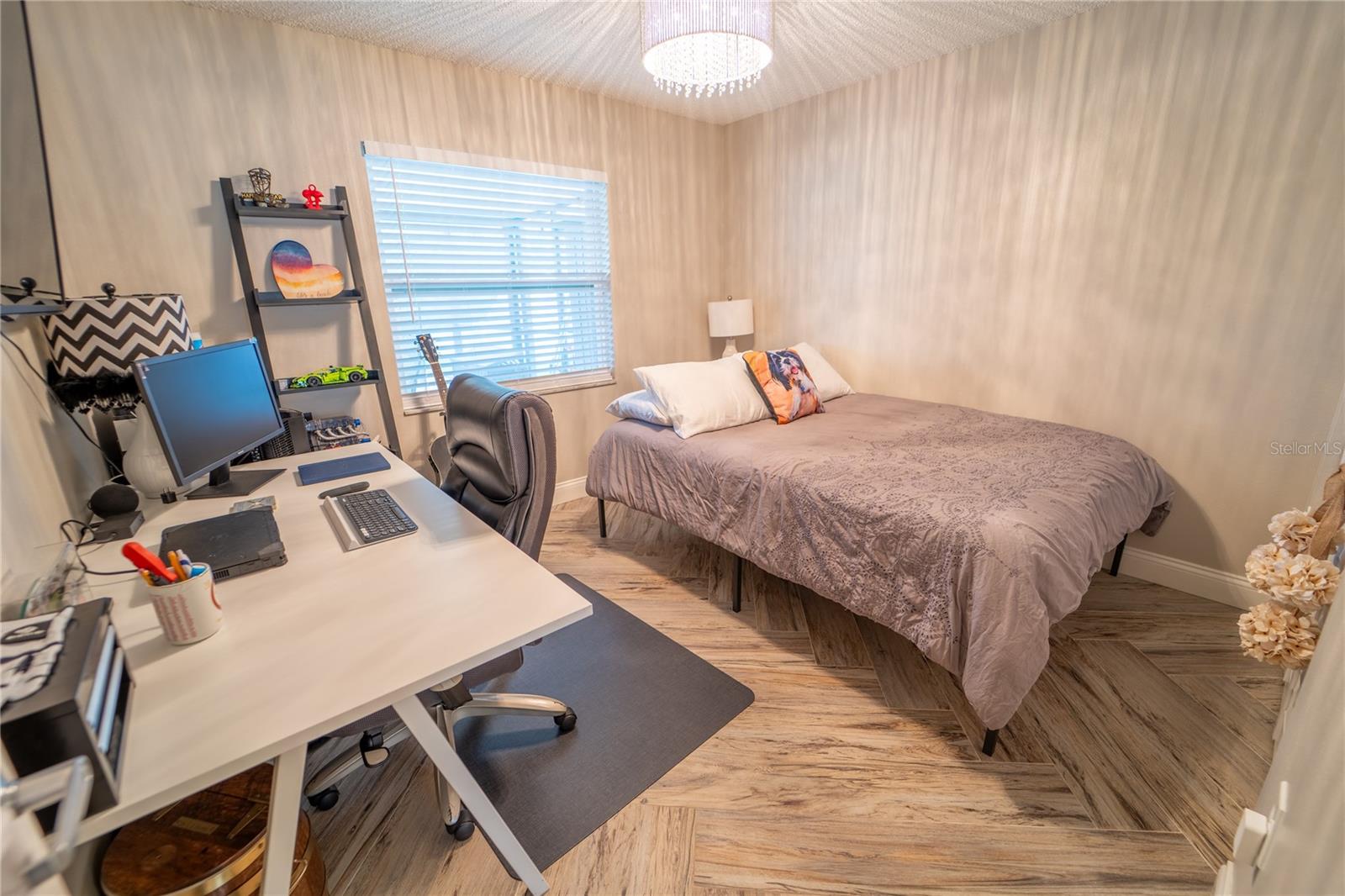 621 Stillview Cir Property Photo 40