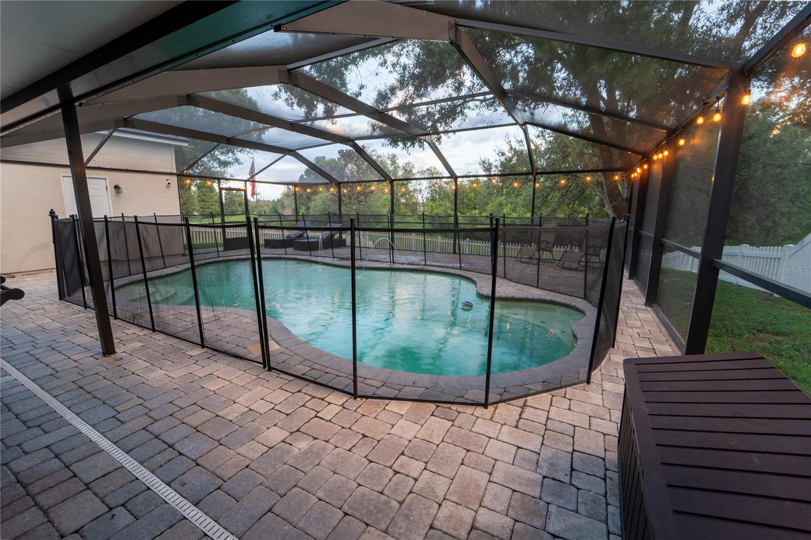 621 Stillview Cir Property Photo 43