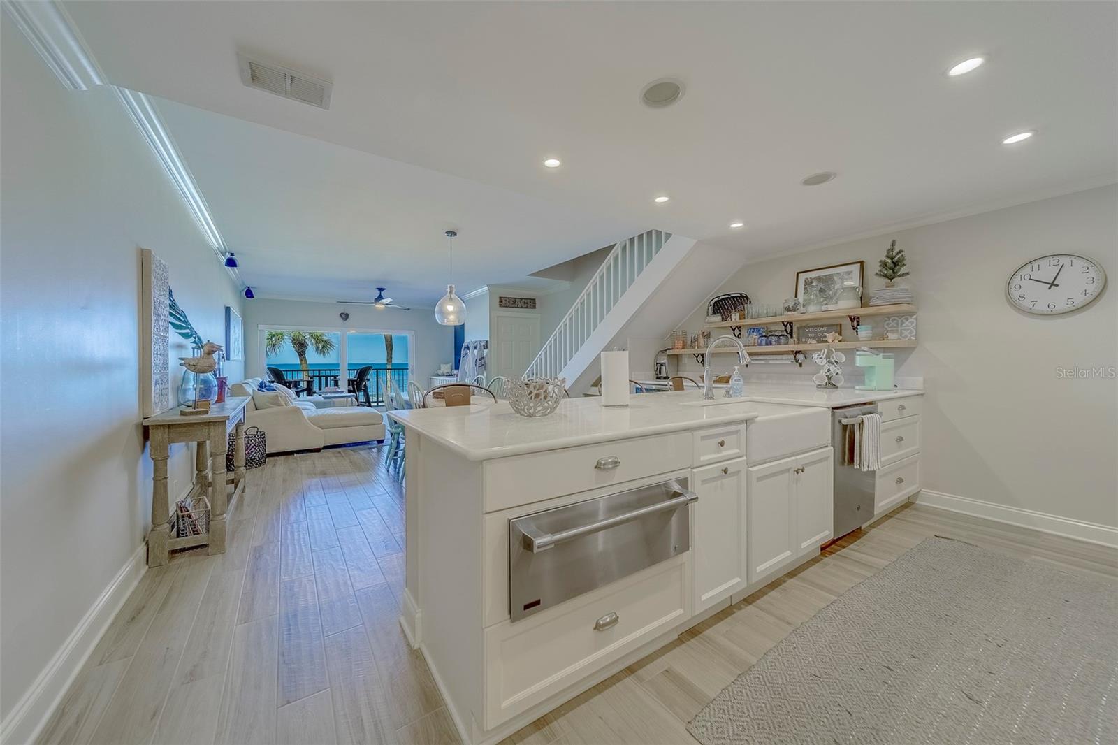 2250 Gulf Blvd #b2 Property Photo 5