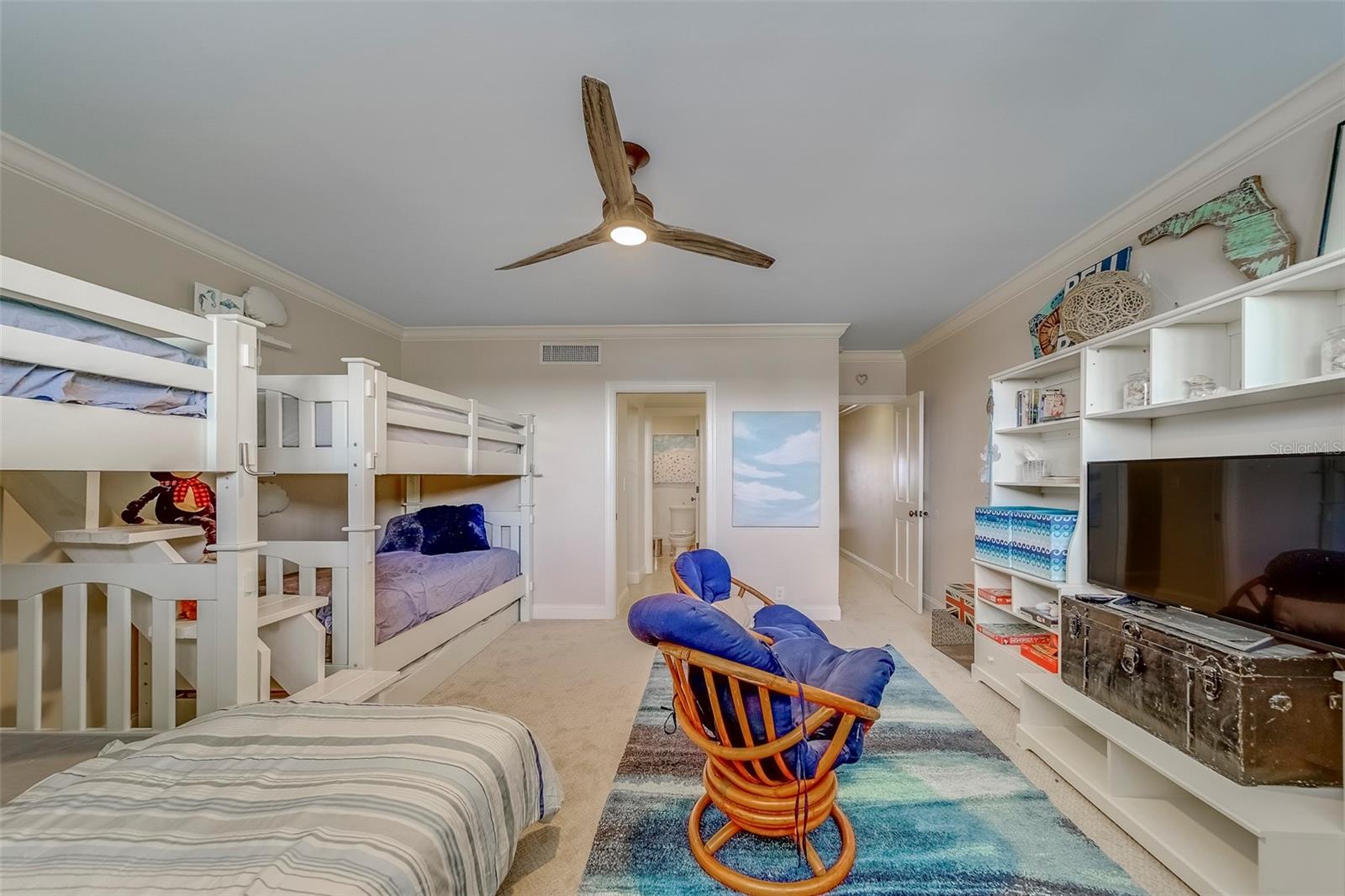 2250 Gulf Blvd #b2 Property Photo 24