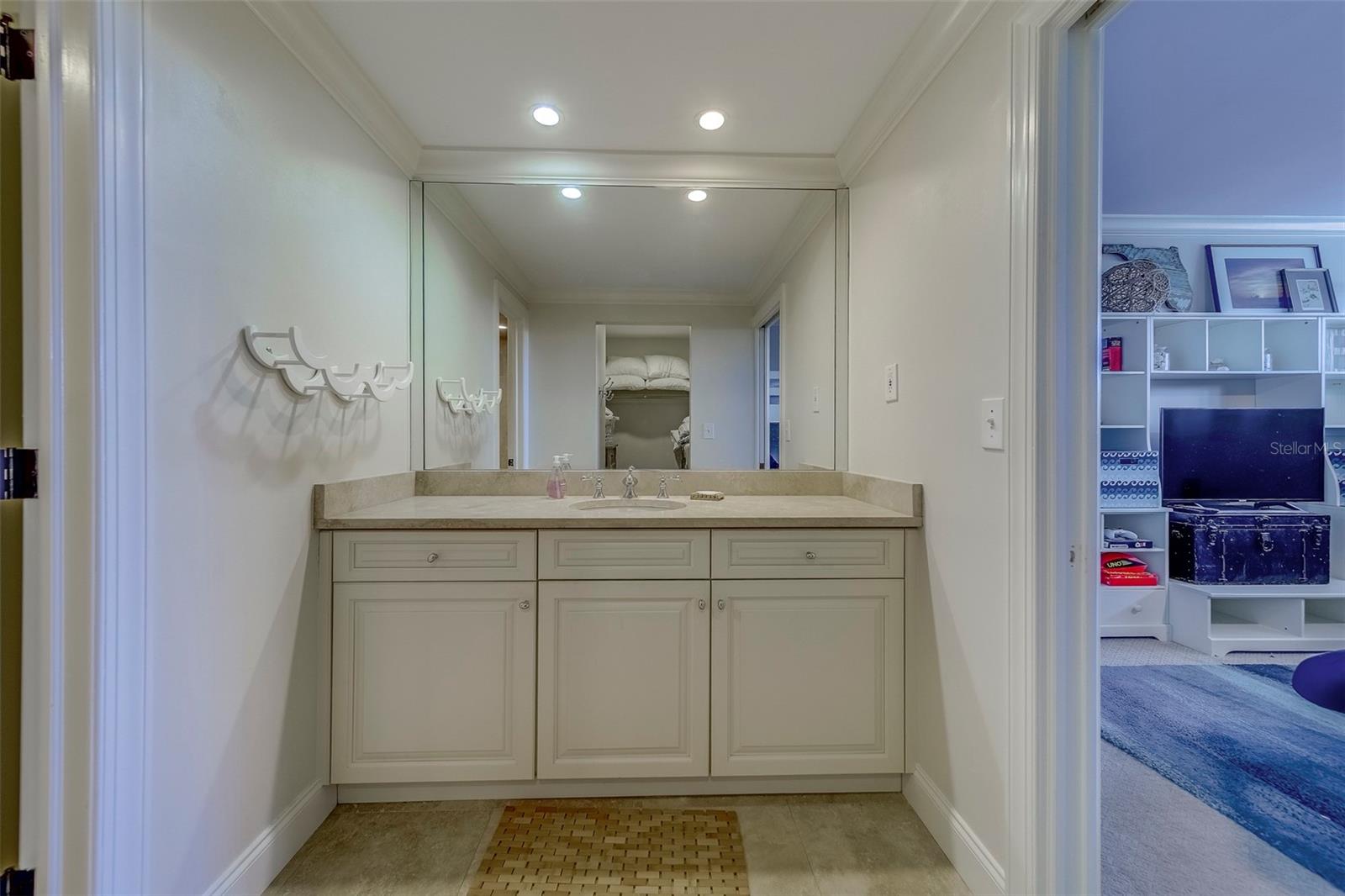 2250 Gulf Blvd #b2 Property Photo 26