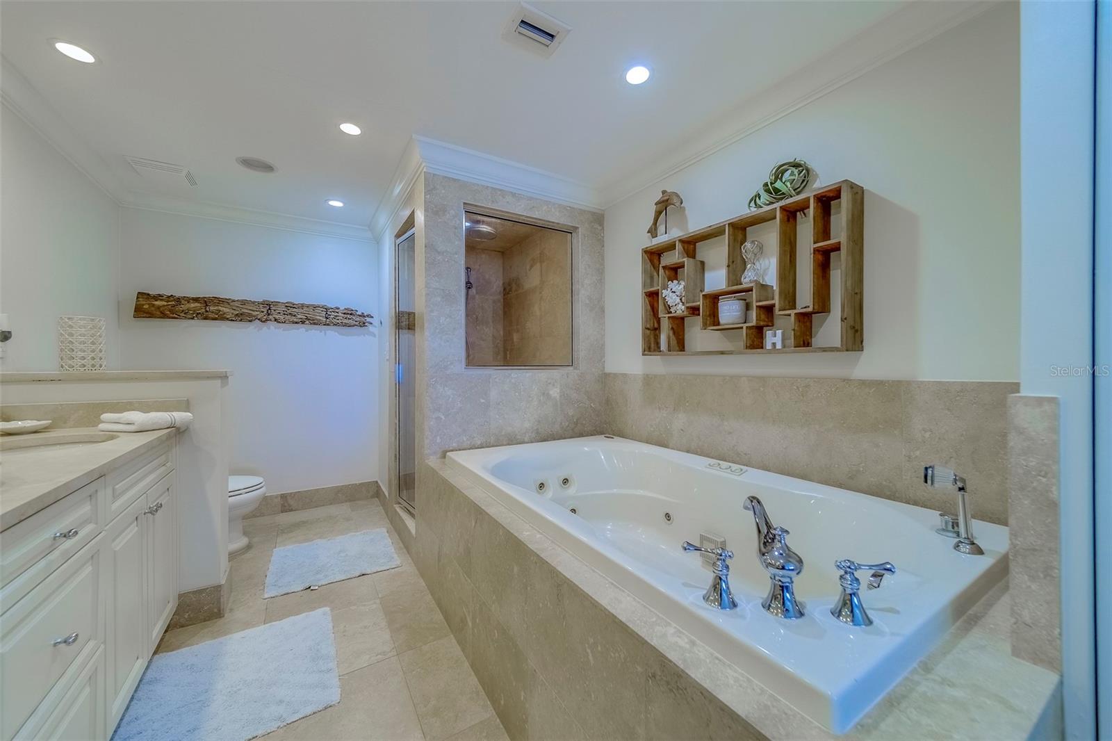 2250 Gulf Blvd #b2 Property Photo 42