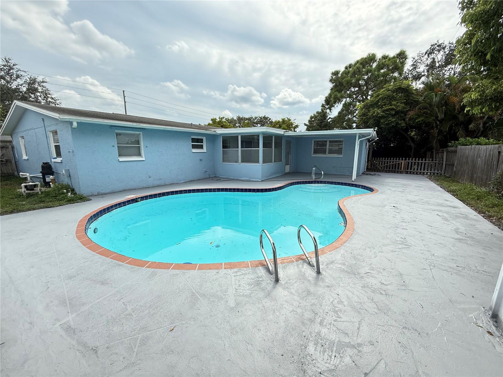 4233 Darlington Rd Property Photo 12