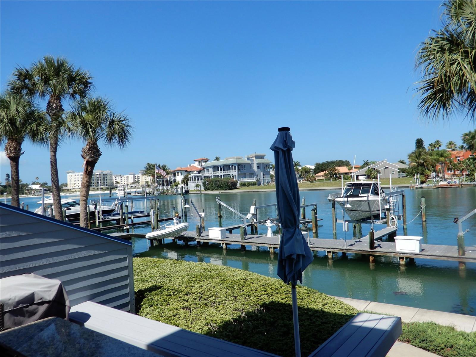 910 Pinellas Bayway S #103 Property Photo 1