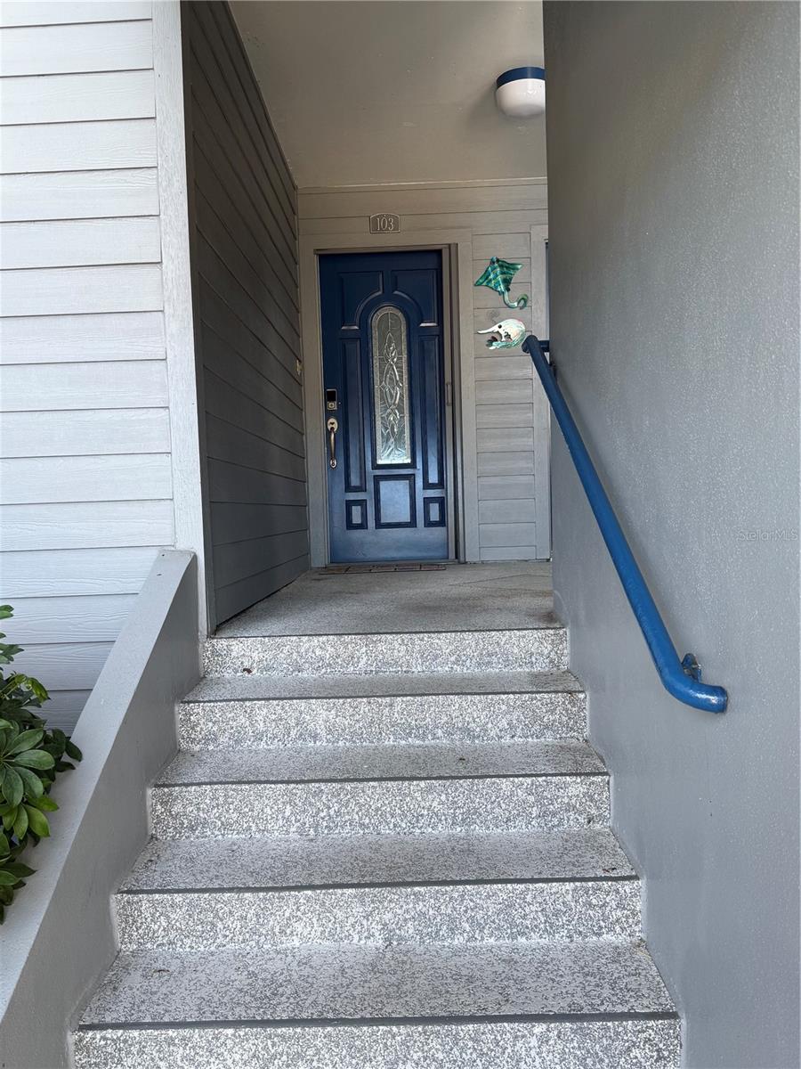 910 Pinellas Bayway S #103 Property Photo 2